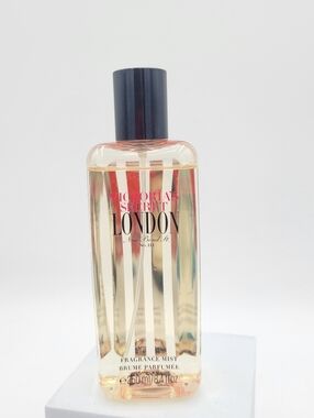 Victoria's Secret London Fragrance Mist 8.4 FL oz READ